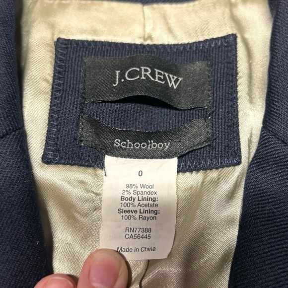 J. Crew Classic Schoolboy Navy Wool Women’s Blazer Size 0 Gold Button Up - Picture 4 of 6